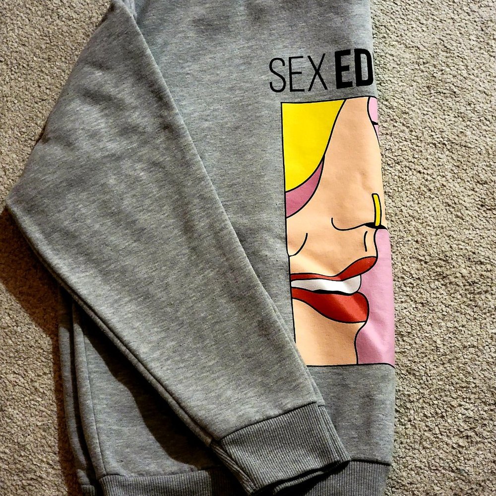 Sweatshirt - Picture 3 of 6